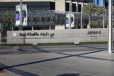 英国制造出世界首块碳-14钻石电池 潜在寿命可达数千年